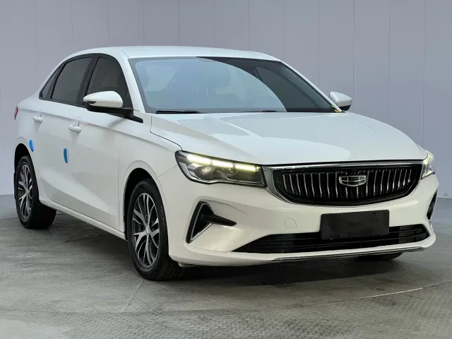 Geely Emgrand — Фото автомобиля 3