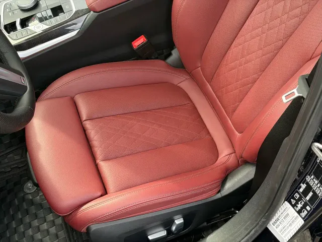 BMW 3 Series — Фото автомобиля 12