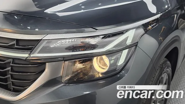 Kia Seltos — Фото автомобиля 7