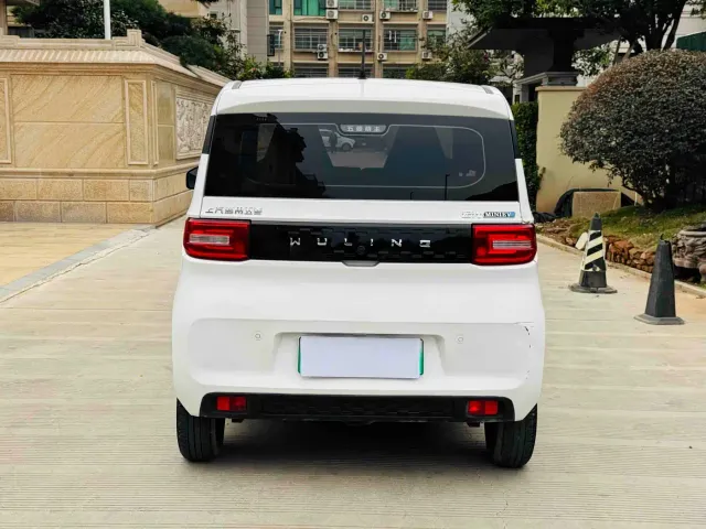Wuling Hongguang Mini EV — Фото автомобиля 9