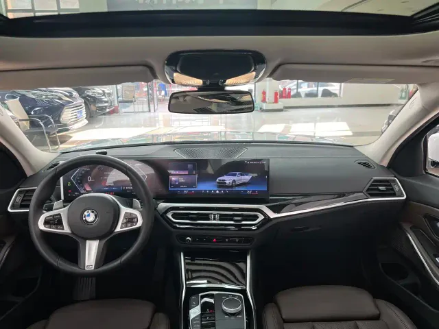 BMW 3 Series — Фото автомобиля 16
