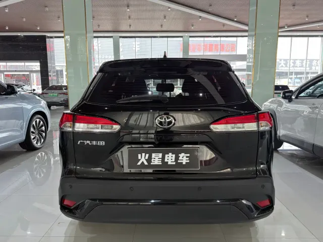 Toyota Frontlander — Фото автомобиля 12