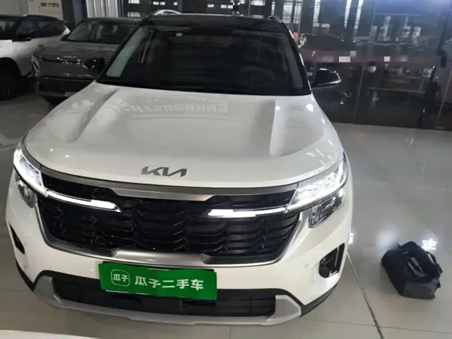 Kia Seltos — Фото автомобиля 2