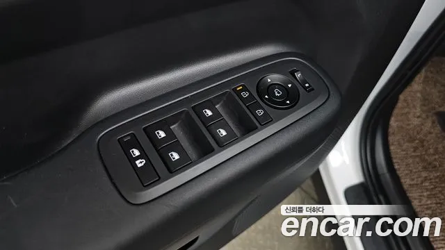 Hyundai Santafe — Фото автомобиля 15