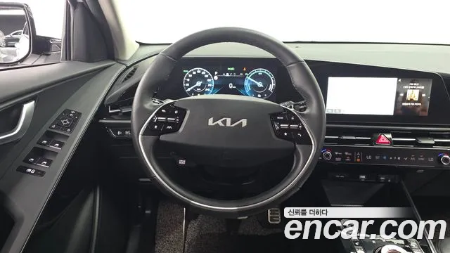 Kia Niro The All New Niro Signature — Фото автомобиля 12