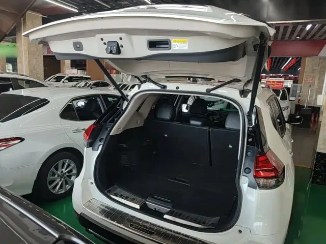 Nissan X-Trail — Фото автомобиля 18