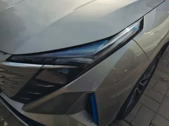 Changan Oshan Z6 EV — Фото автомобиля 5