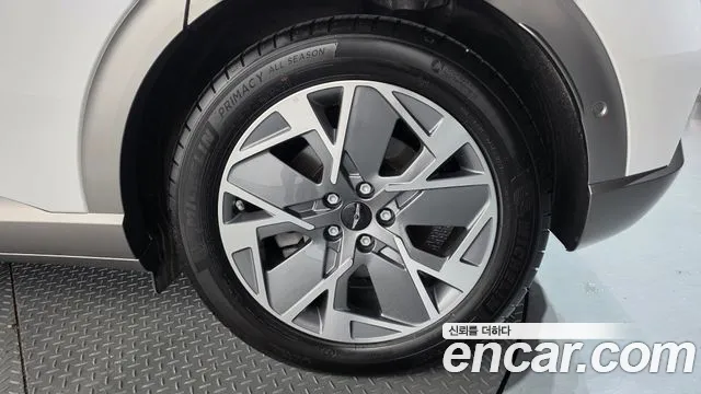 Genesis GV60 — Фото автомобиля 6