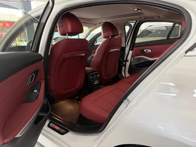 BMW i3 — Фото автомобиля 6