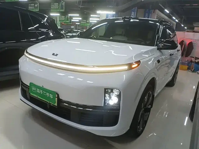 Фотография автомобиля — Li Auto L9