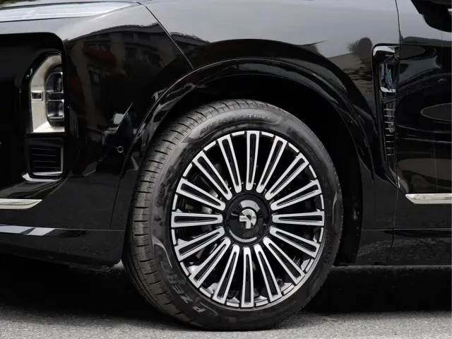 NIO NIO ES8 2025 Model 6-Seat Executive Luxury Edition — Фото автомобиля 7