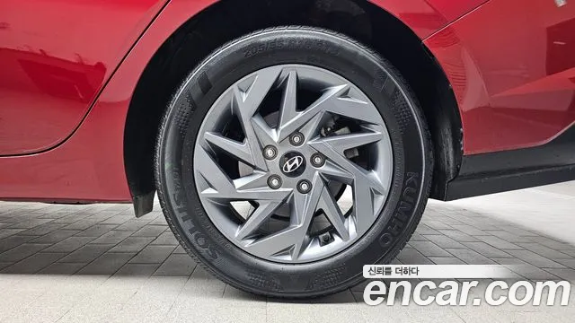 Hyundai Avante CN7 — Фото автомобиля 21