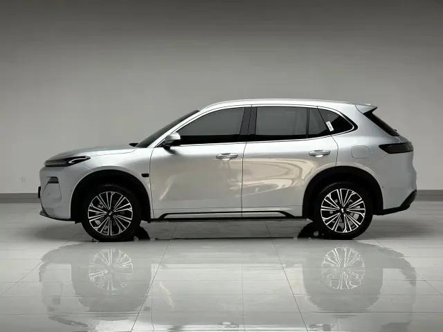 Geely Galaxy Starship 7 EM-i — Фото автомобиля 7