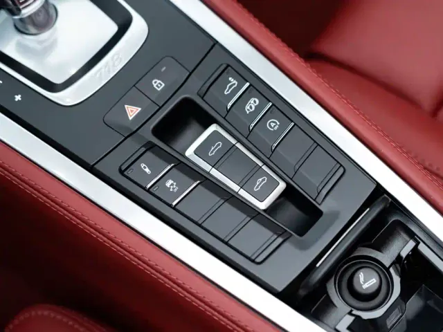 Porsche 718 — Фото автомобиля 17