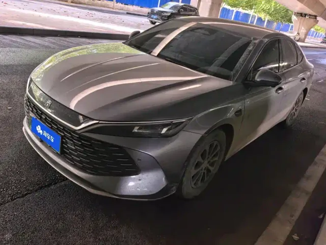 Фотография автомобиля — BYD Qin L