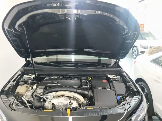Mercedes-Benz GLB AMG — Фото автомобиля 19