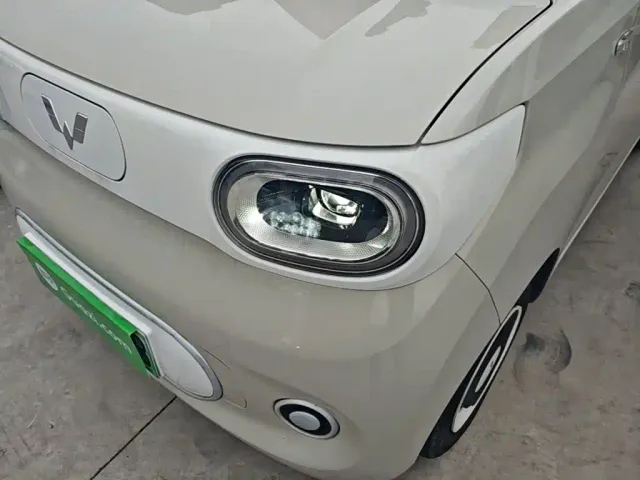 Wuling Hongguang Mini EV — Фото автомобиля 23