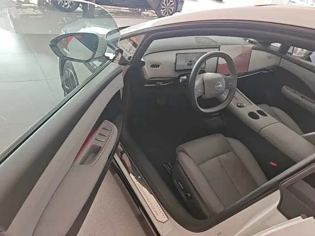 Nissan N7 — Фото автомобиля 15