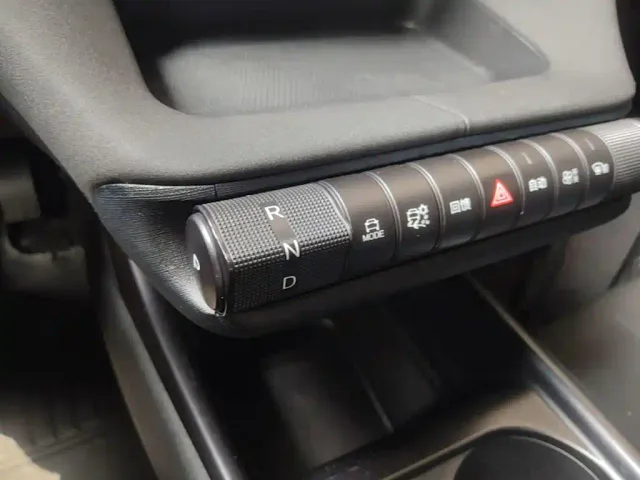 BYD Dolphin — Фото автомобиля 13