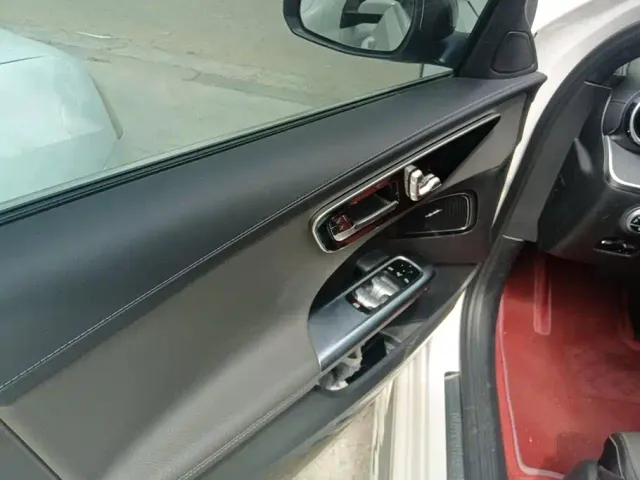 Mercedes-Benz C-Class — Фото автомобиля 7
