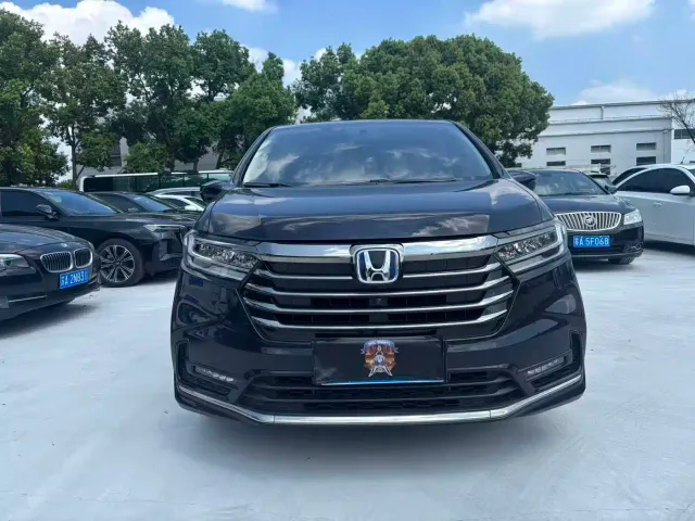 Honda Odyssey — Фото автомобиля 2