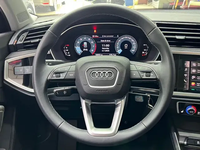 Audi Q3 — Фото автомобиля 10