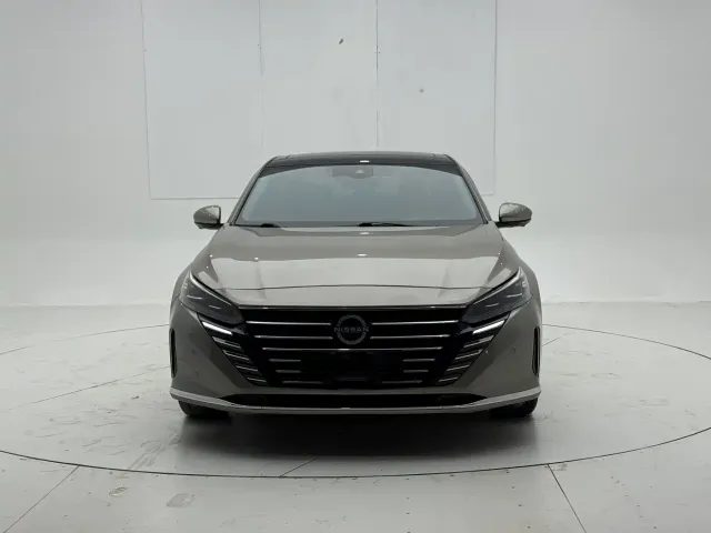 Nissan Teana — Фото автомобиля 2