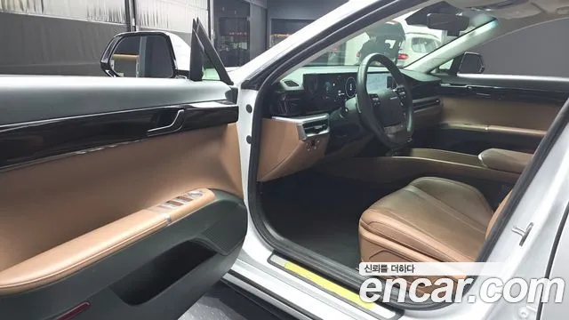 Hyundai Grandeur Grandeur (GN7) 2.5 Бензин 2WD — Фото автомобиля 10