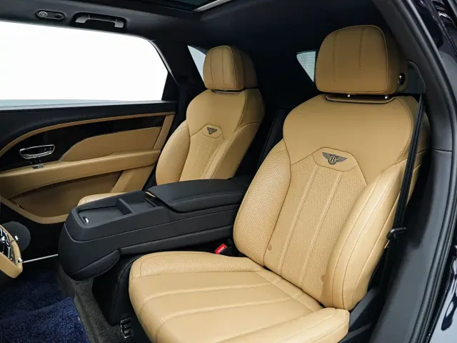 Bentley Bentayga — Фото автомобиля 19