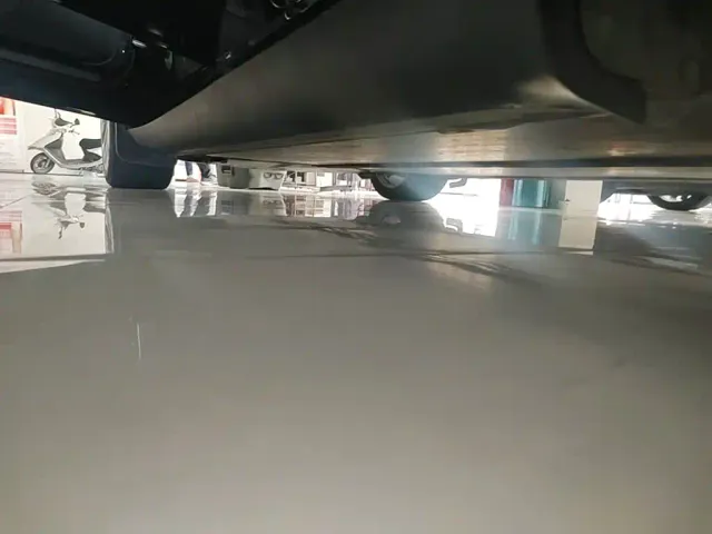 Tesla Model Y — Фото автомобиля 21