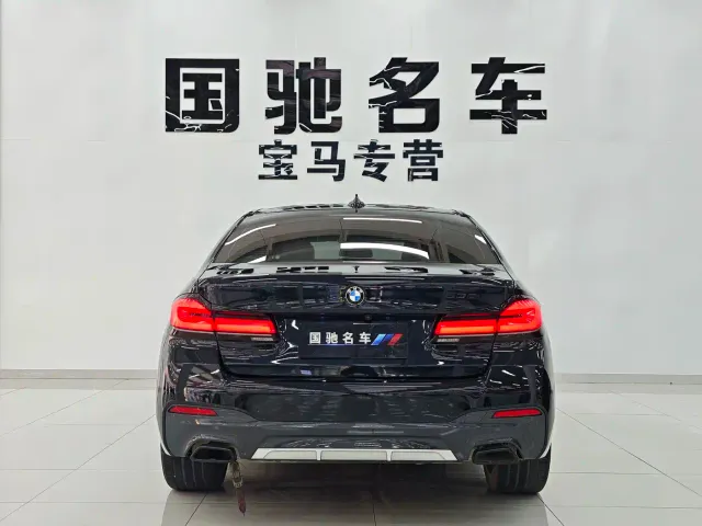 BMW 5 Series — Фото автомобиля 2