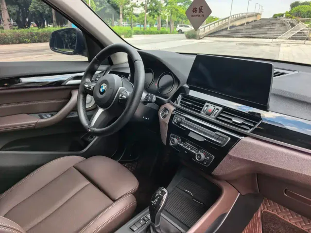 BMW X1 — Фото автомобиля 13