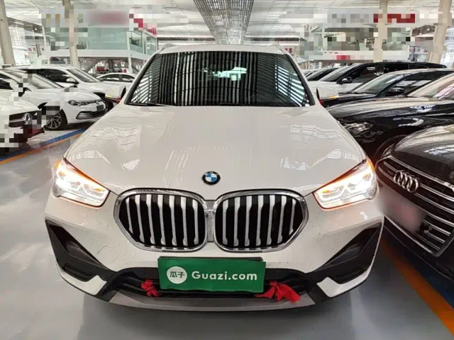 BMW X1 — Фото автомобиля 2