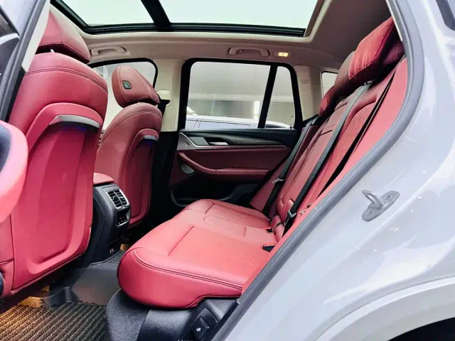 BMW X3 — Фото автомобиля 16