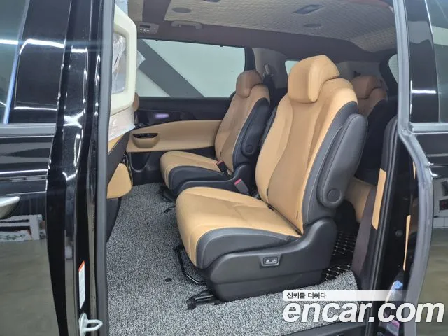 Kia Canival Carnival 4 поколение Бензин 9 мест Signature — Фото автомобиля 9