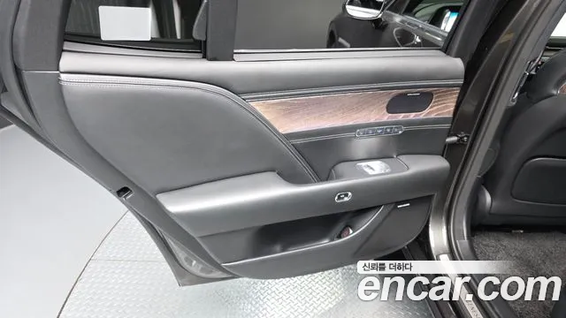 Genesis G90 Бензин 3.5 турбо AWD — Фото автомобиля 20