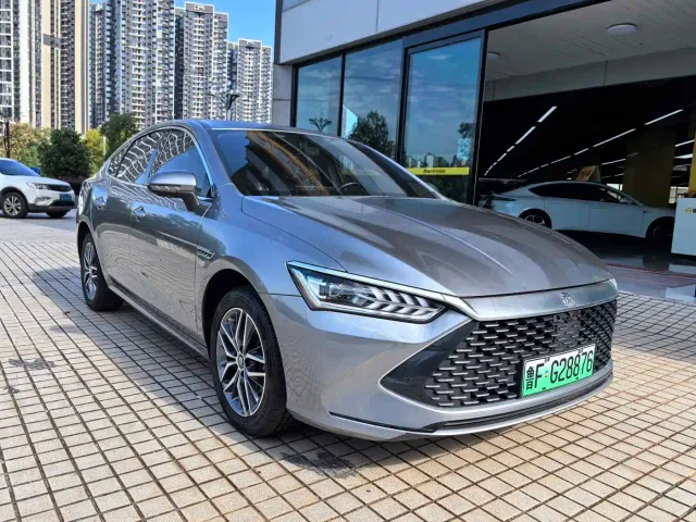 BYD Qin PLUS — Фото автомобиля 3