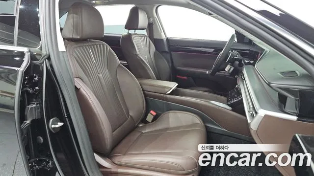 Hyundai Grandeur GN7 — Фото автомобиля 16