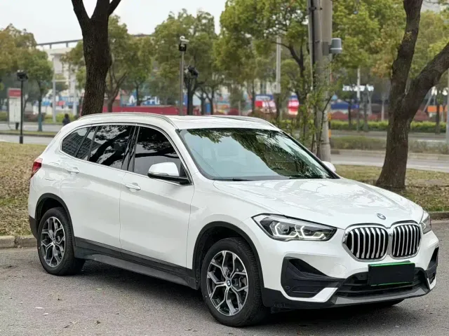 BMW X1 — Фото автомобиля 3