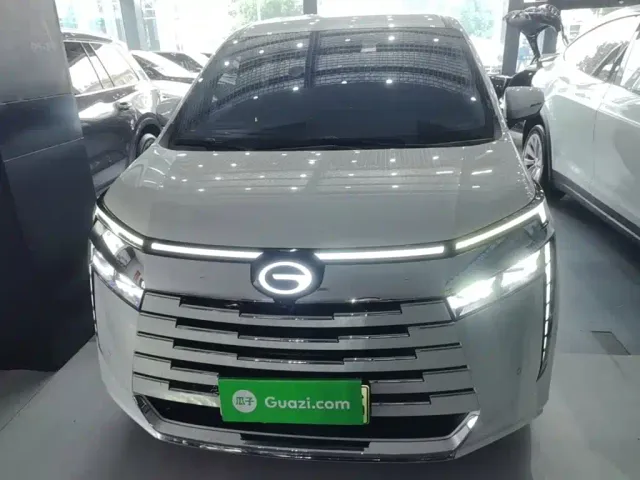 GAC Trumpchi E8 — Фото автомобиля 2