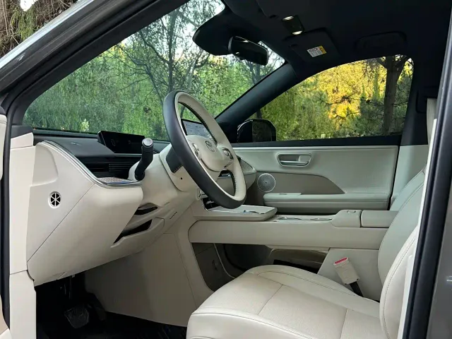 Toyota BoZhi 3X — Фото автомобиля 6