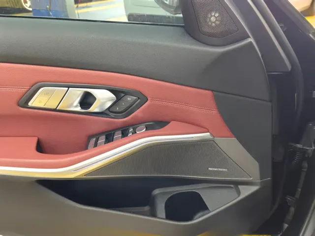 BMW 3 Series — Фото автомобиля 13