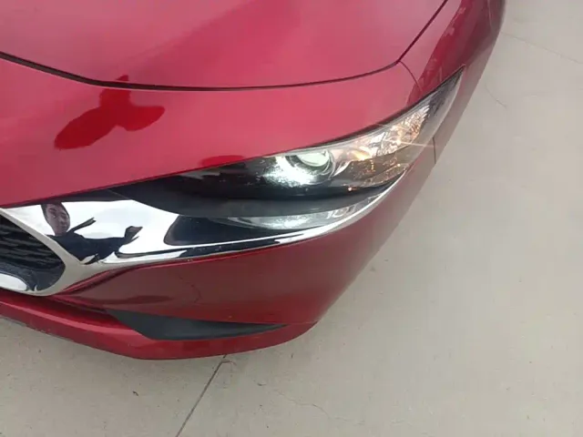 Mazda Axela — Фото автомобиля 23