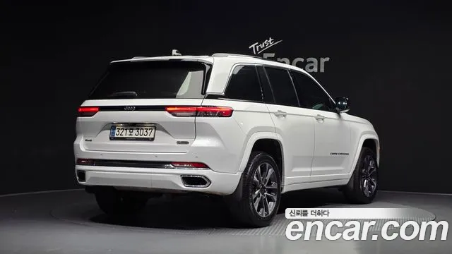 Jeep Cherokee WL — Фото автомобиля 2