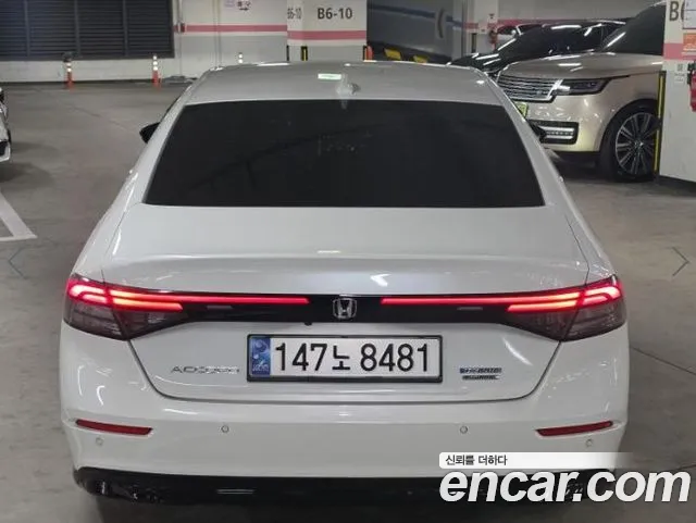 Honda Accord Generation 11 — Фото автомобиля 3