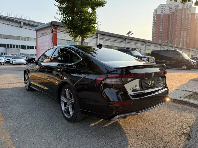 Honda Accord — Фото автомобиля 14