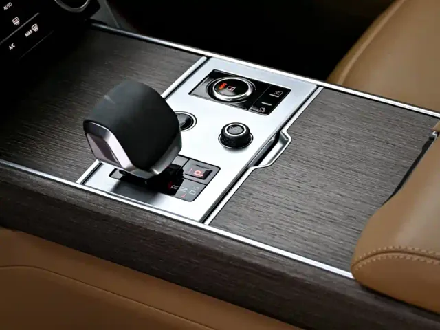 Land Rover Range Rover — Фото автомобиля 18