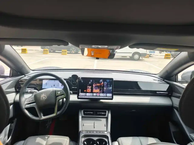 BYD Qin L — Фото автомобиля 4