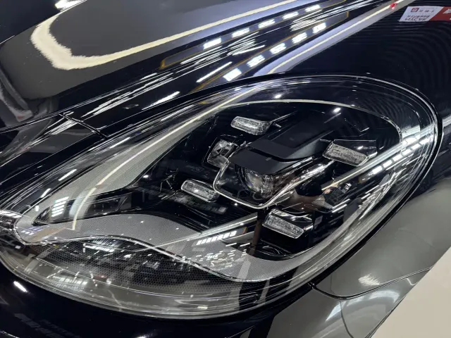 Porsche Panamera — Фото автомобиля 4