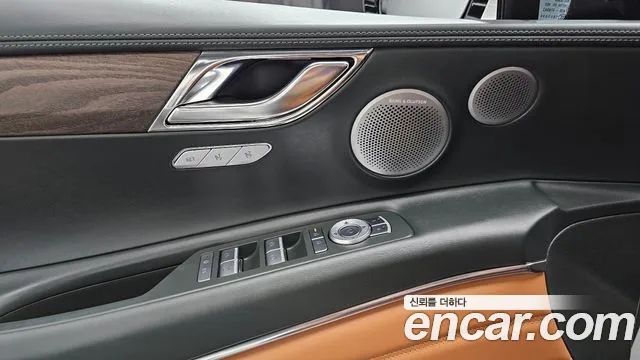 Genesis GV80 — Фото автомобиля 26